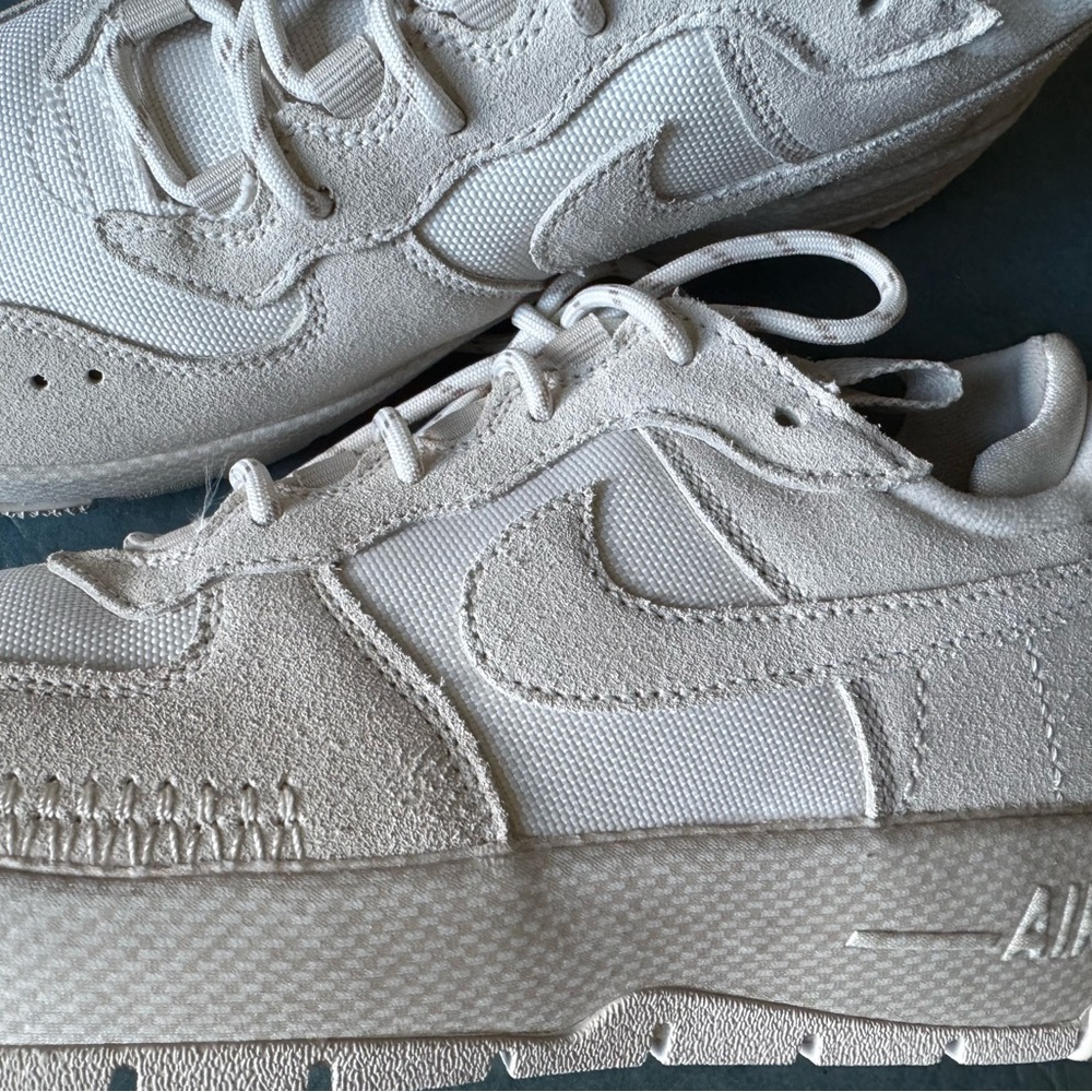 New Nike women’s Air Force 1 wild - colorway “phantom”